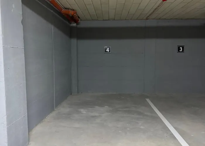 Апартаменти 1 Decembrie 1918 *